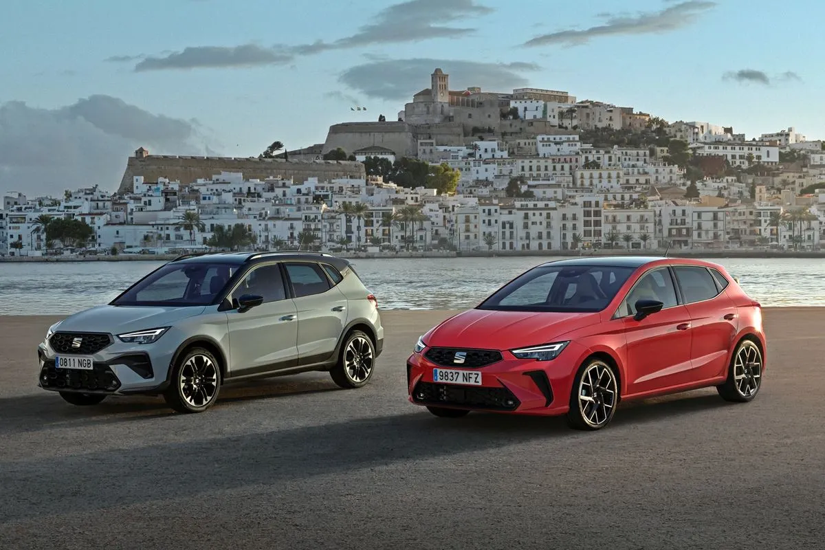 Η Seat είναι εδώ και αποκαλύπτει τα νέα Ibiza και Arona με ανανεωμένο σχεδιασμό και  αναβαθμισμένο εσωτερικό