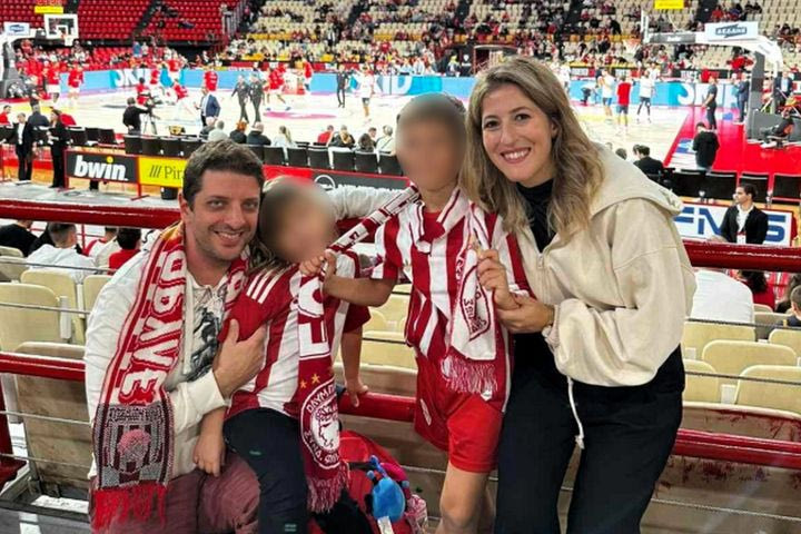 Ολυμπιακός: Η πρώτη τυχερή οικογένεια που θα ταξιδέψει για Χριστούγεννα με την ερυθρόλευκη ΚΑΕ