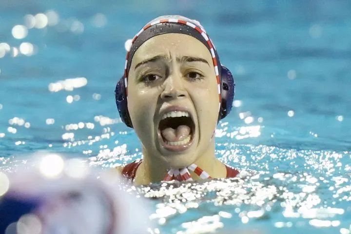 Βουλιαγμένη – Ολυμπιακός 11-14: Οι ερυθρόλευκες υπέταξαν τις πρωταθλήτριες και κατάκτησαν το Super Cup Πόλο Γυναικών