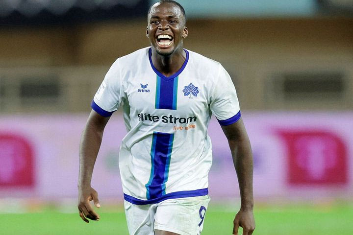 Τεττέη, Εθνική Ελλάδας: Η ανάρτηση της Κηφισιάς και η αντίδραση του Παντελίδη στην πρώτη κλήση του 24χρονου