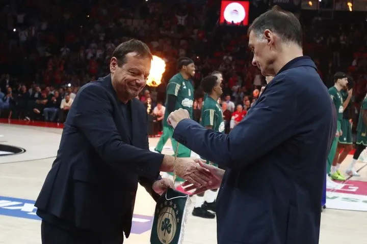 Εργκίν Αταμάν και Γιώργος Μπαρτζώκας