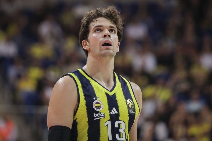 Γαλατάσαραϊ – Φενέρμπαχτσε 76-85: Μπιμπέροβιτς και Μέλι υπέγραψαν το ντέρμπι της Πόλης