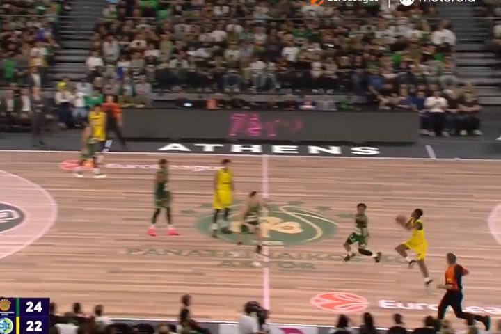 Παναθηναϊκός AKTOR- Μακάμπι: Το buzzer-beater του Κλάρκ πίσω από το κέντρο στο τέλος της πρώτης περιόδου