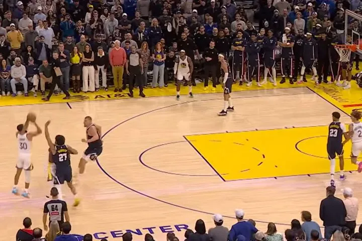 NBA: Ο Κάρι το έβαλε από το “σπίτι” του και βρέθηκε στην κορυφή του Top-5