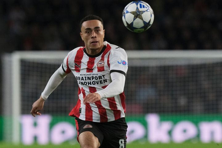 Αθλητικές μεταδόσεις: Πού θα δείτε την αντίπαλο του Ολυμπιακού στο Champions League, Αϊντχόφεν, και την Σπόρτινγκ των Ιωαννίδη και Βαγιαννίδη