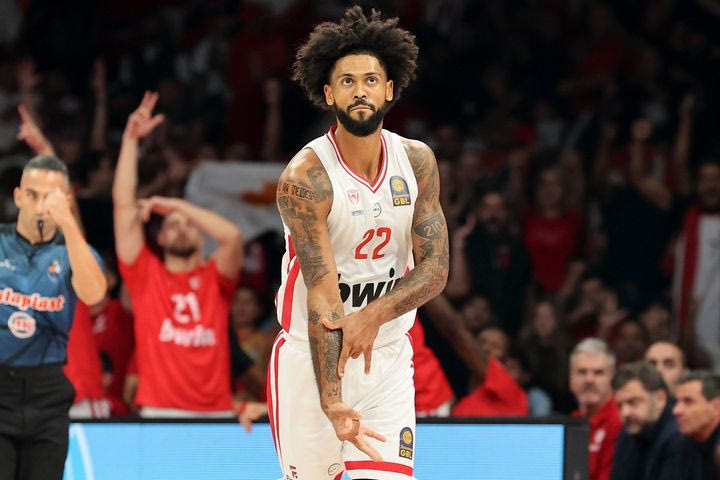 Ο Ολυμπιακός του Ντόρσεϊ άλλαξε τσιπάκι στο ντέρμπι με καταλύτη τον Γουορντ