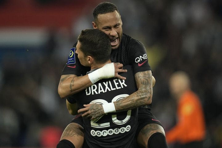 Ντράξλερ: “Στην Παρί Σεν Ζερμέν έχεις μοναδική επιλογή να νικάς, καλύτερος ο Μέσι αλλά μοναδικός ο Νεϊμάρ”