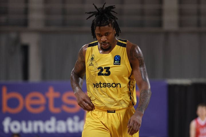 Άρης Betsson – Μανρέσα 79-86: Εμφάνισε δύο πρόσωπα και ηττήθηκε