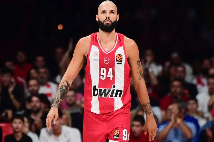 Το δίδυμο της συμφοράς του Ολυμπιακού και τα μαύρα γενέθλια του Φουρνιέ