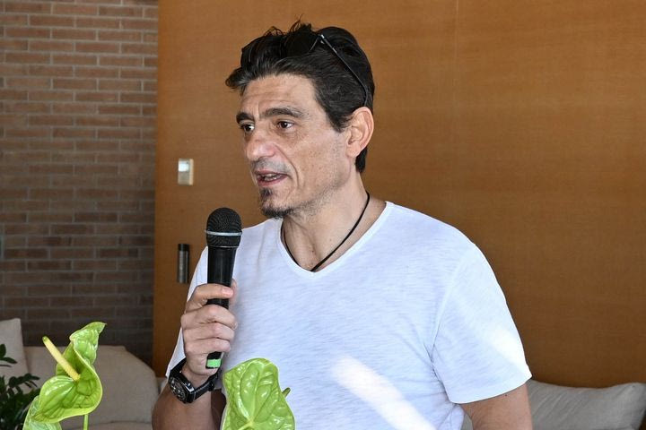 Γιαννακόπουλος προς τους παίκτες του Παναθηναϊκού στο Σούνιο: “Στη γωνία είναι τα τραπεζάκια που θα βρίσκονται τα τρία τρόπαια στο τέλος της σεζόν”