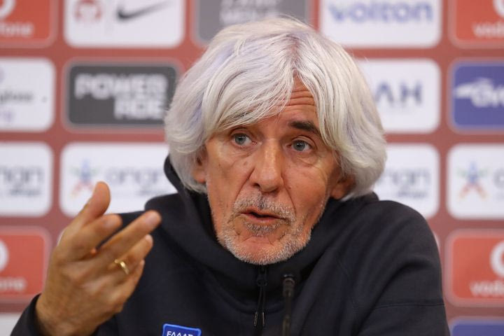 Γιοβάνοβιτς: “Είστε οι μόνοι που ρωτάτε αν θα κάνω αλλαγές, οι άλλοι δεν ρωτάνε τους προπονητές τους”