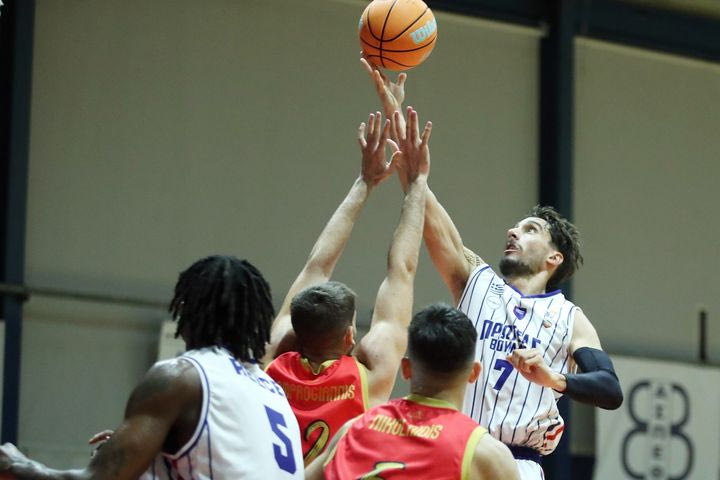 Πρωτέας Βούλας – Πανερυθραϊκός 80-67: Εύκολο απόγευμα και 3 στα 3 για τους γηπεδούχους με double-double του Κόη