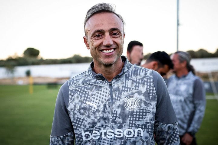 Κόντης: “Θέλω να παίζουμε κυρίαρχο ποδόσφαιρο, ο ΟΦΗ πρέπει να είναι στις θέσεις 5-8”