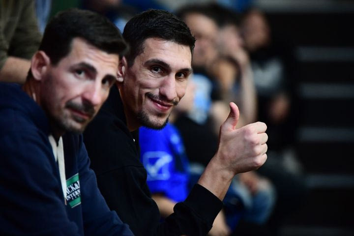 Ο Λαρεντζάκης έδωσε “το παρών” στον αγώνα Αιγάλεω-Μαχητές