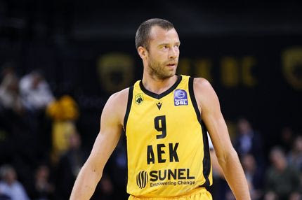 Επιστροφή για Λεκάβιτσιους και Χαραλαμπόπουλο στην ΑΕΚ, εκτός λόγω ίωσης ο Κατσίβελης