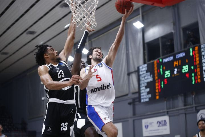 Πανιώνιος – Μπουργκ 56-66: Εκτός τόπου και χρόνου οι κυανέρυθροι για 30 λεπτά, εμφανίστηκαν στην 4η περίοδο και λογικά ηττήθηκαν