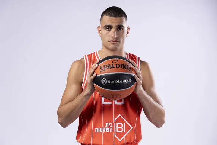 Ο Μάνταρ απάντησε στον Ιτούδη: “Εδώ και 8 μήνες ταλαιπωρούμαι με τραυματισμό στο γόνατο, θα γυρίσω πιο δυνατός”