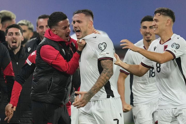 Σερβία – Αλβανία 0-1: Τεράστια νίκη για τους Αλβανούς που κρατούν στο χέρι τους τη 2η θέση