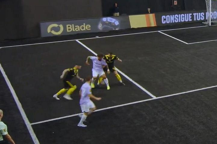 Μαρσέλο, τι έκανες; Άρρωστη ντρίμπλα του Βραζιλιάνου στο Kings League