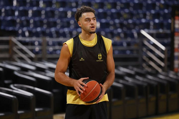 Ο Άρης Betsson ανακοίνωσε την απόκτηση του Άλεξ Μερκβιλάτζε