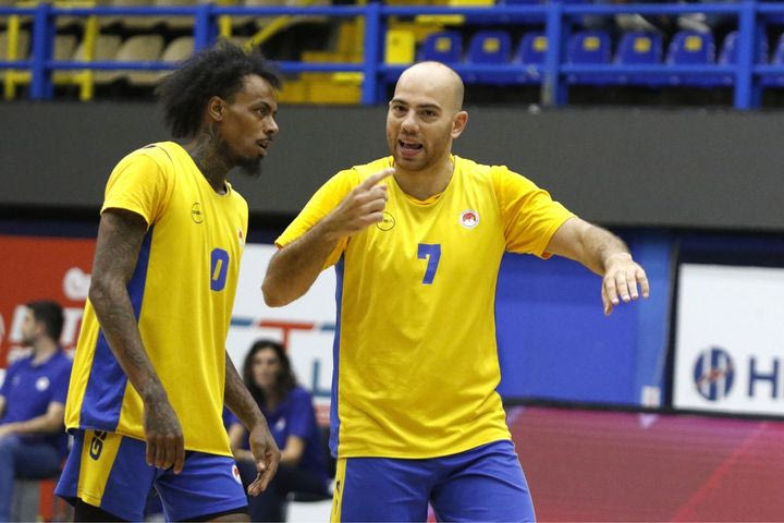 Ο Βασίλης Μουράτος στο SPORT24: “Ξέρω πόσο βαριά είναι η φανέλα του Περιστερίου, έχω ζήσει εποχές που το γήπεδο ασφυκτιούσε”