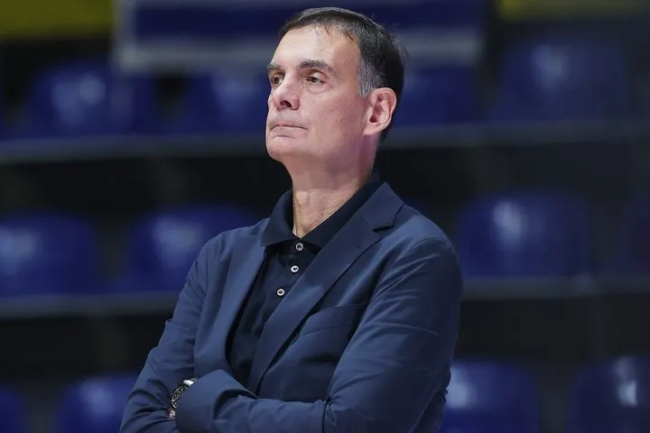 Μπαρτζώκας: “Ένας παίκτης της κλάσης του Φουρνιέ είδε ότι η ομάδα ήταν σε ‘δύσκολη θέση’ και βγήκε μπροστά”