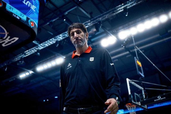 Ο Άλεξ Μουμπρού βρίσκεται 25 ημέρες στο νοσοκομείο: Τι επέμβαση θα κάνει και πόσο βάρος έχει χάσει