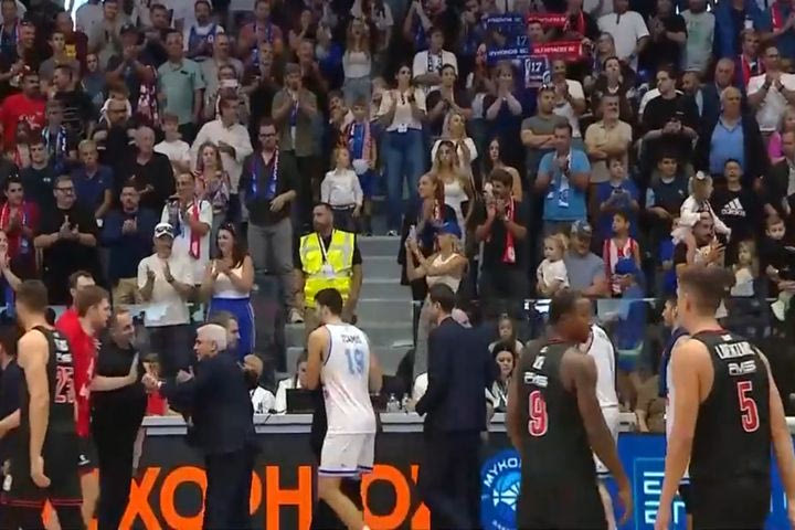 Standing ovation από τον κόσμο της Μυκόνου Betsson παρά την ήττα της ομάδας από τον Ολυμπιακό