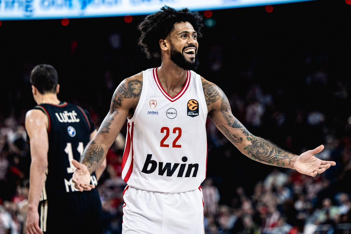 Το ΑΙ τα βλέπει “ερυθρόλευκα” στο Βίρτους Μπολόνια – Ολυμπιακός