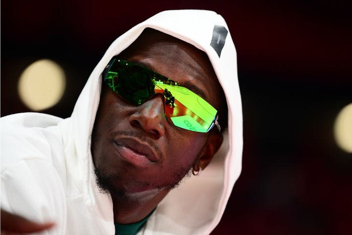 Κέντρικ Ναν: Εκτός παρκέ, αλλά στο επίκεντρο – Οι λεπτομέρειες για τα εντυπωσιακά γυαλιά ηλίου που φοράει