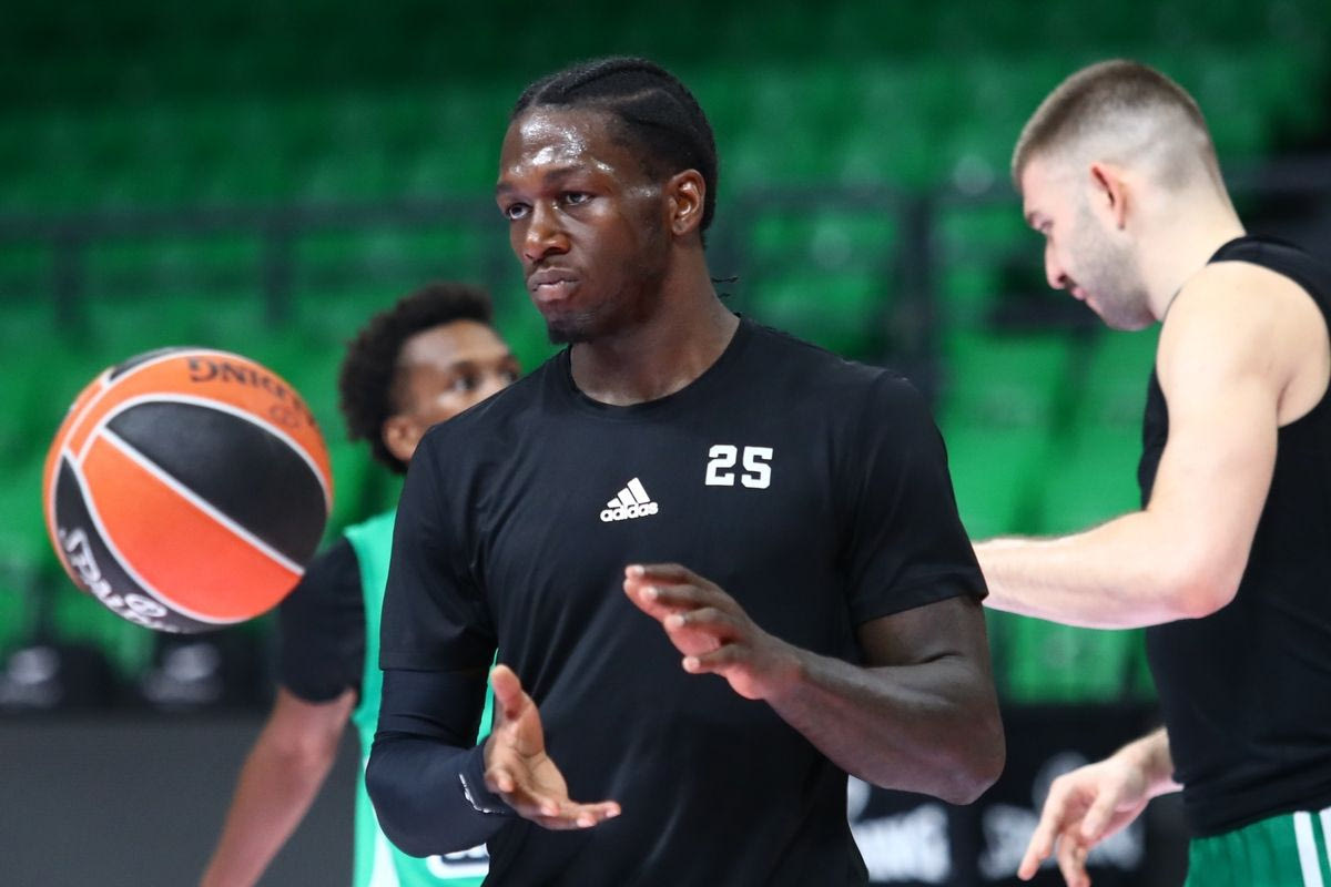 Ο Κέντρικ Ναν