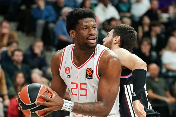 Νταν Οτούρου