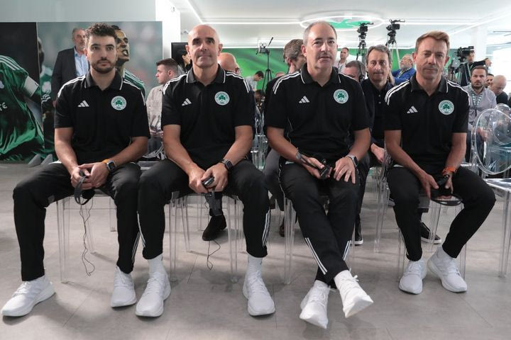 Οι συνεργάτες του Ράφα Μπενίτεθ στην παρουσίασή του