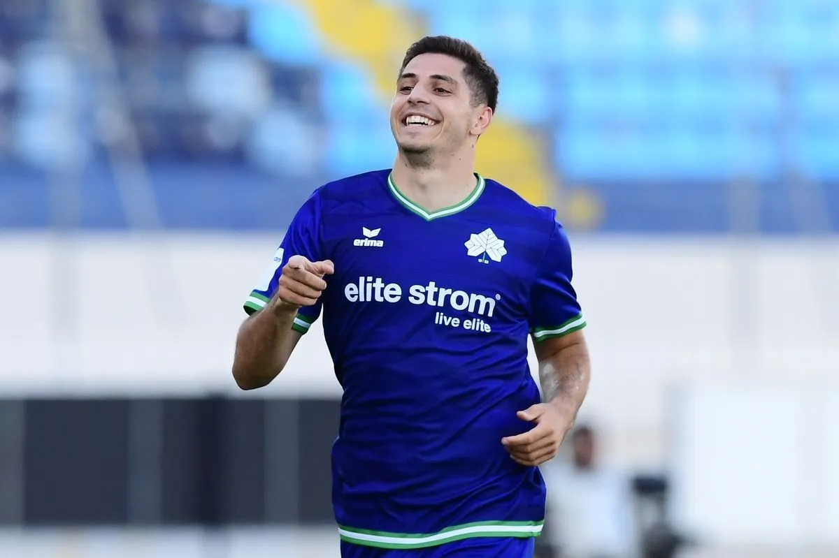 Κηφισιά: Ο Παύλος Παντελίδης διακρίθηκε και στα θρανία, πήρε το πτυχίο του