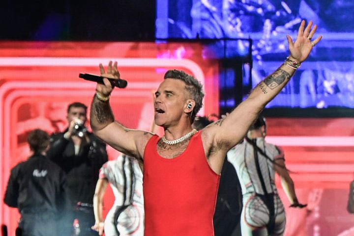 Ο Ρόμπι Γουίλιαμς τραγούδησε τον ύμνο