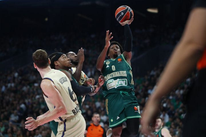 Το πρώτο καλάθι του Τι Τζέι Σορτς με τη φανέλα του Παναθηναϊκού στην EuroLeague