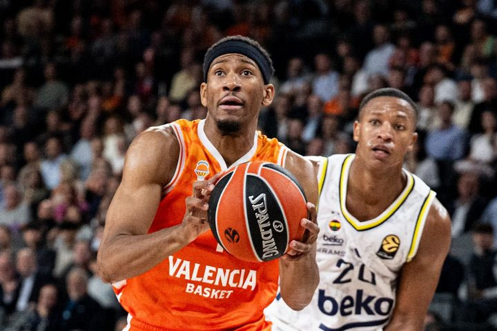 Βαλένθια – Φενέρμπαχτσε 94-79: Θρίαμβος με πλουραλισμό, σε θετικό ρεκόρ οι Ισπανοί