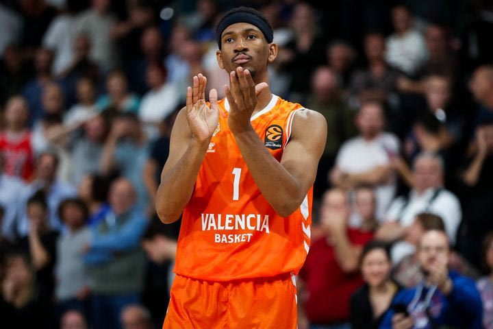 Βαλένθια – Ερυθρός Αστέρας 76-73: Χτύπησε στα λάθη, αντέξε στην πίεση και πήρε μια ακόμα νίκη στην έδρα της