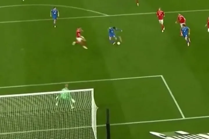 Ωραία συνεργασία Ιωαννίδη με Τζόλη που μείωσε σε 3-1 για την Εθνική