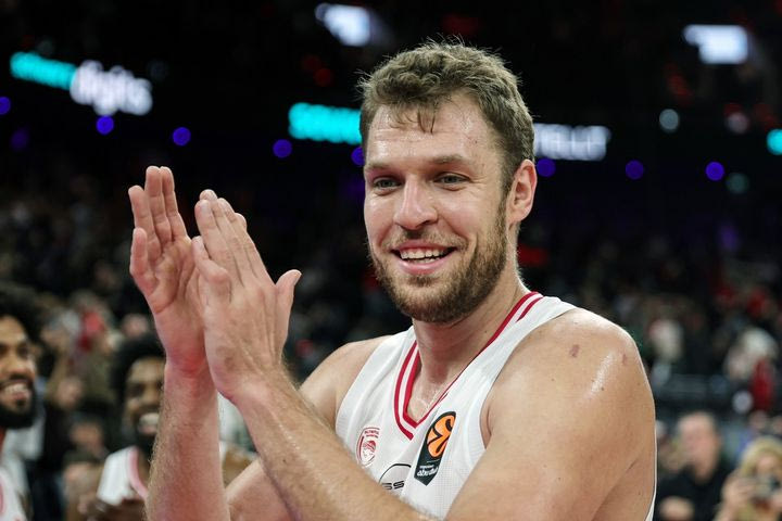 Βεζένκοβ: “Μεγάλη νίκη, αλλά έχουμε δρόμο μπροστά μας”