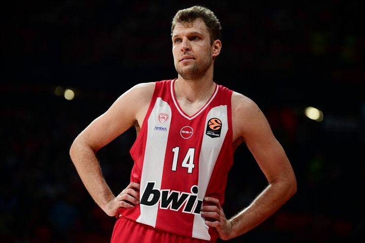 EuroLeague: Ο Ολυμπιακός κοντράρεται με τον Ερυθρό Αστέρα στο Βελιγράδι, πού θα δείτε το παιχνίδι