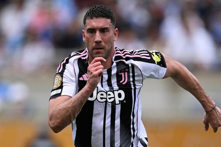 Μπαρτσελόνα: Υποψήφιος ο Βλάχοβιτς για αντί-Λεβαντόβσκι