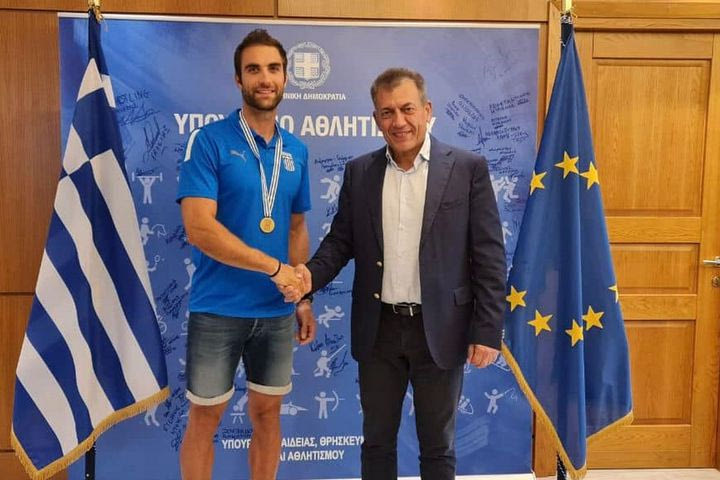 Ντούσκος: “Δώρο” αναγνώρισης της προσφοράς του Στέφανου στην ελληνική κωπηλασία από τον Γιάννη Βρούτση