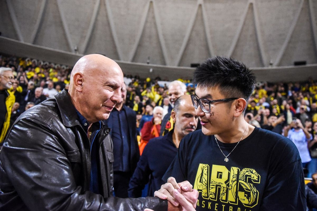 Ο Νίκος Γκάλης με τον Ρίτσαρντ Σιάο