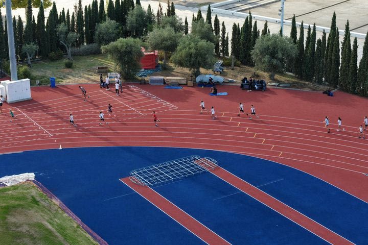 Τα βοηθητικά γήπεδα Κ1 και Κ2 του ΟΑΚΑ άλλαξαν εικόνα με νέο ταρτάν