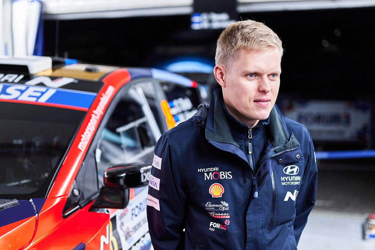 Μετά τον Ροβάνπερα και ο Οττ Τάνακ αποχωρεί από το WRC στο τέλος του 2025