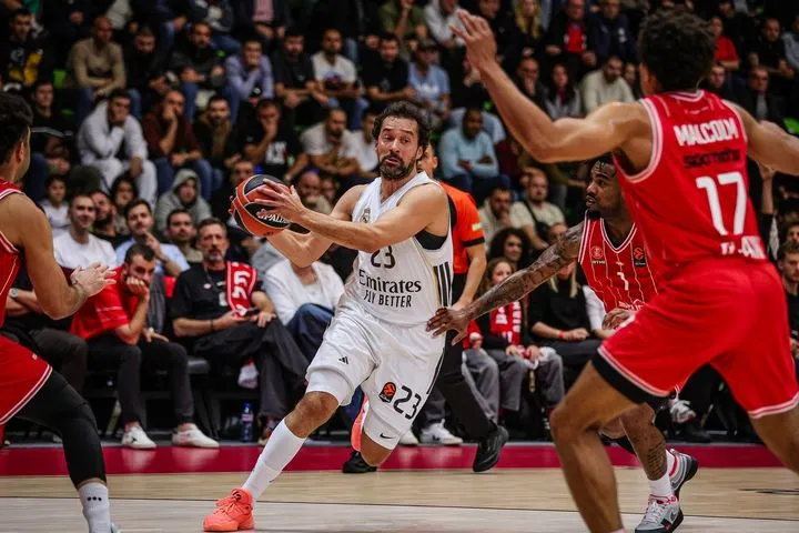 Χάποελ Τελ Αβίβ – Ρεάλ 74-75: Θρίαμβος στη Βουλγαρία για τους Μαδριλένους, ο Μίτσιτς αστόχησε στο φινάλε