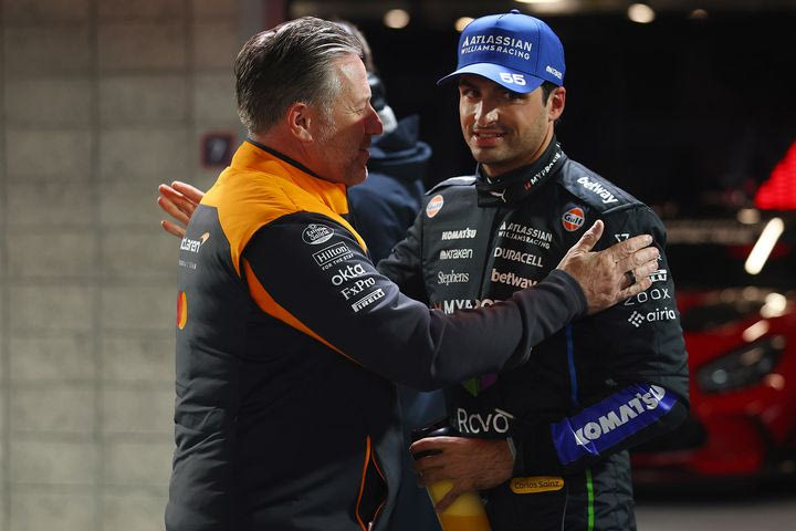 Γλίτωσαν τις ποινές Σάινθ και Ράσελ, παραμένουν -εμπρός από τον Πιάστρι- στη δεύτερη σειρά της εκκίνησης στο Λας Βέγκας