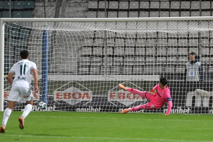 Η εύστοχη εκτέλεση πέναλτι του Όζμπολτ για το 1-1 του Λεβαδειακού