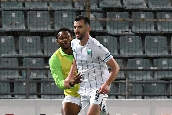 Το νικητήριο γκολ του Όζμπολτ για το 2-1 του Λεβαδειακού μετά την καταπληκτική πάσα του Τσάπρα